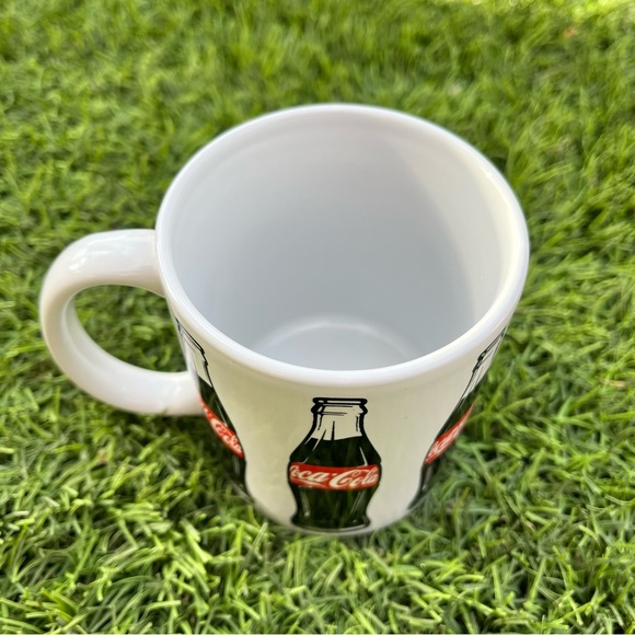 ❣️SALE❣️ Vintage Coca Cola Coffee Mug Cup “ITS THE REAL THING” 3.5” Tall - Picture 5 of 8